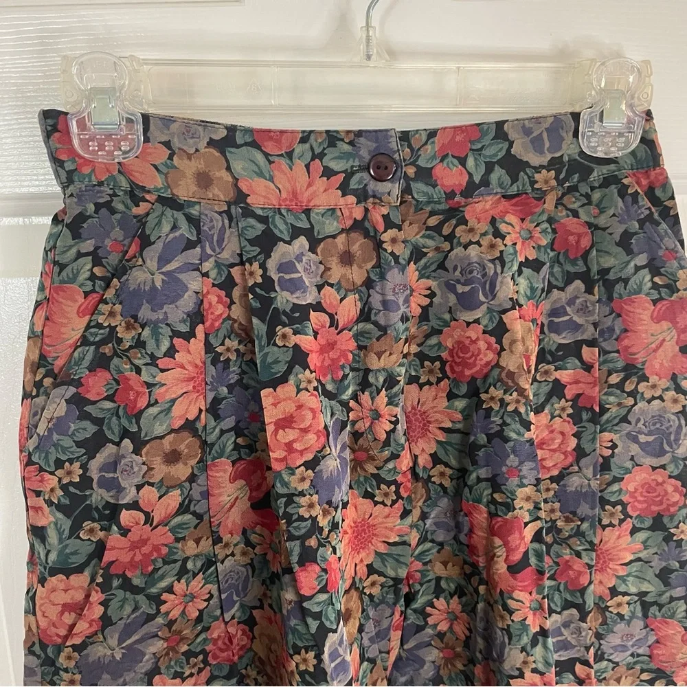 Judy Knapp Floral Women's Shorts Rayon Blend With Pockets Size Medium
